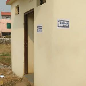 Gents_toilet_original